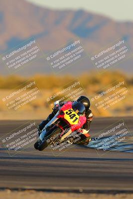 media/Jan-21-2023-CVMA (Sat) [[b9eef8ba1f]]/Race 13 500 Supersport-350 Supersport/